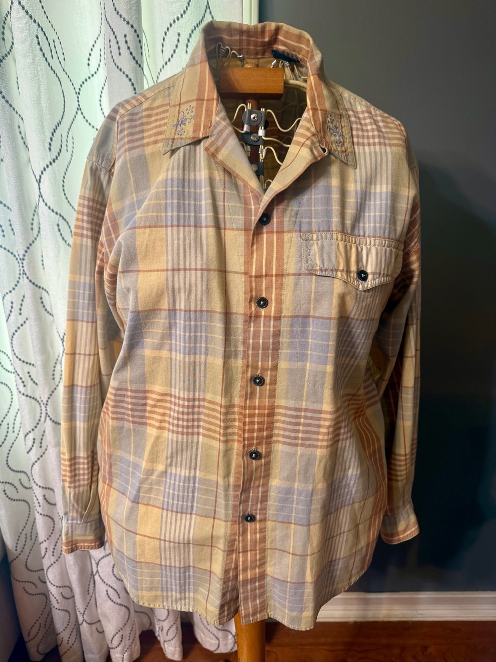 Vintage 90s Lizwear Plaid Shirt M Embroidered Collar Pastel Cottagecore Western